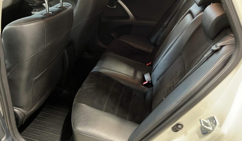 Toyota Avensis 1,8 Valvematic Active Wagon Multidrive S ** Navigointi | Xenon | Koukku full