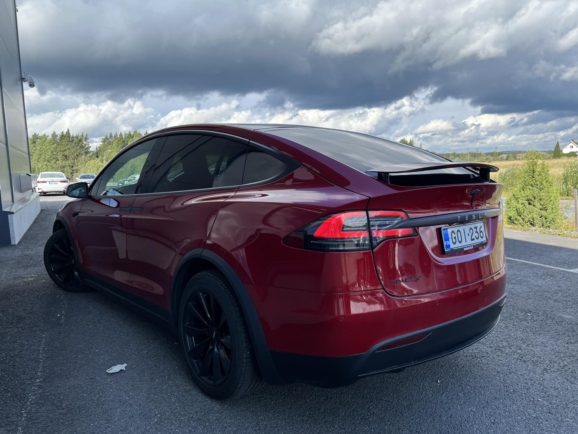 Tesla Model X 75 D **Vetokoukku | 2x aluvanteet | EAP | CCS | Adapt.vakkari | P.kamera | Imuovet | Akkutakuu 12/2025 asti | full