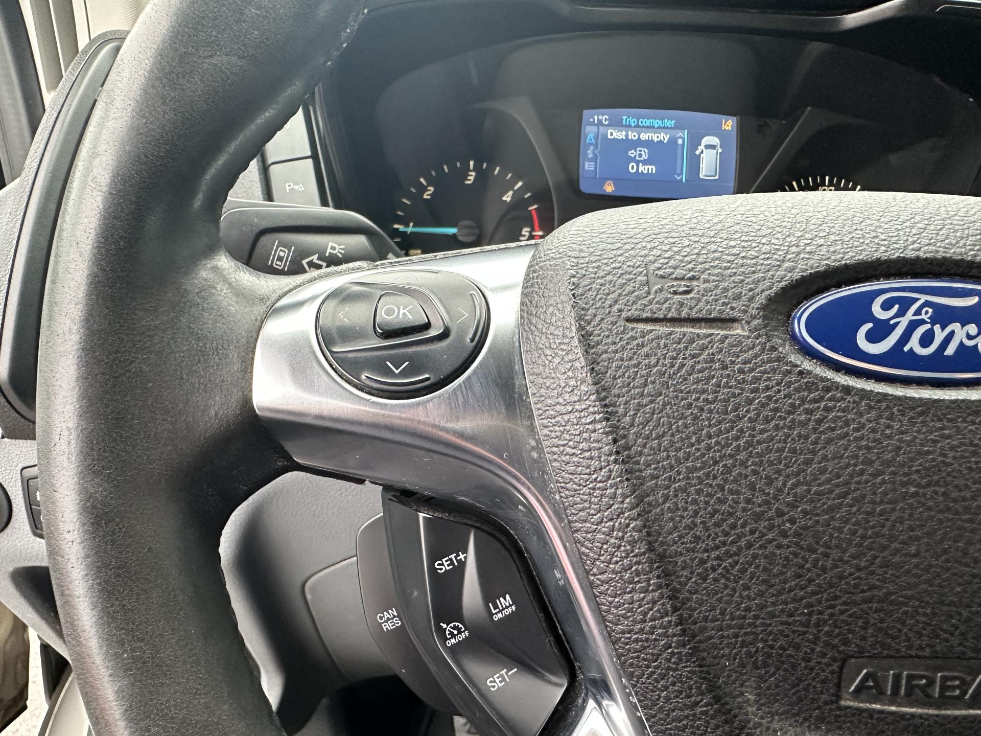 Ford Transit **b-kortilla 9-Paikkainen tila-ihme | Moottori vaihdettu | Liukuovi sähköllä | Kaukosäätöinen webasto | Peruutuskamera full