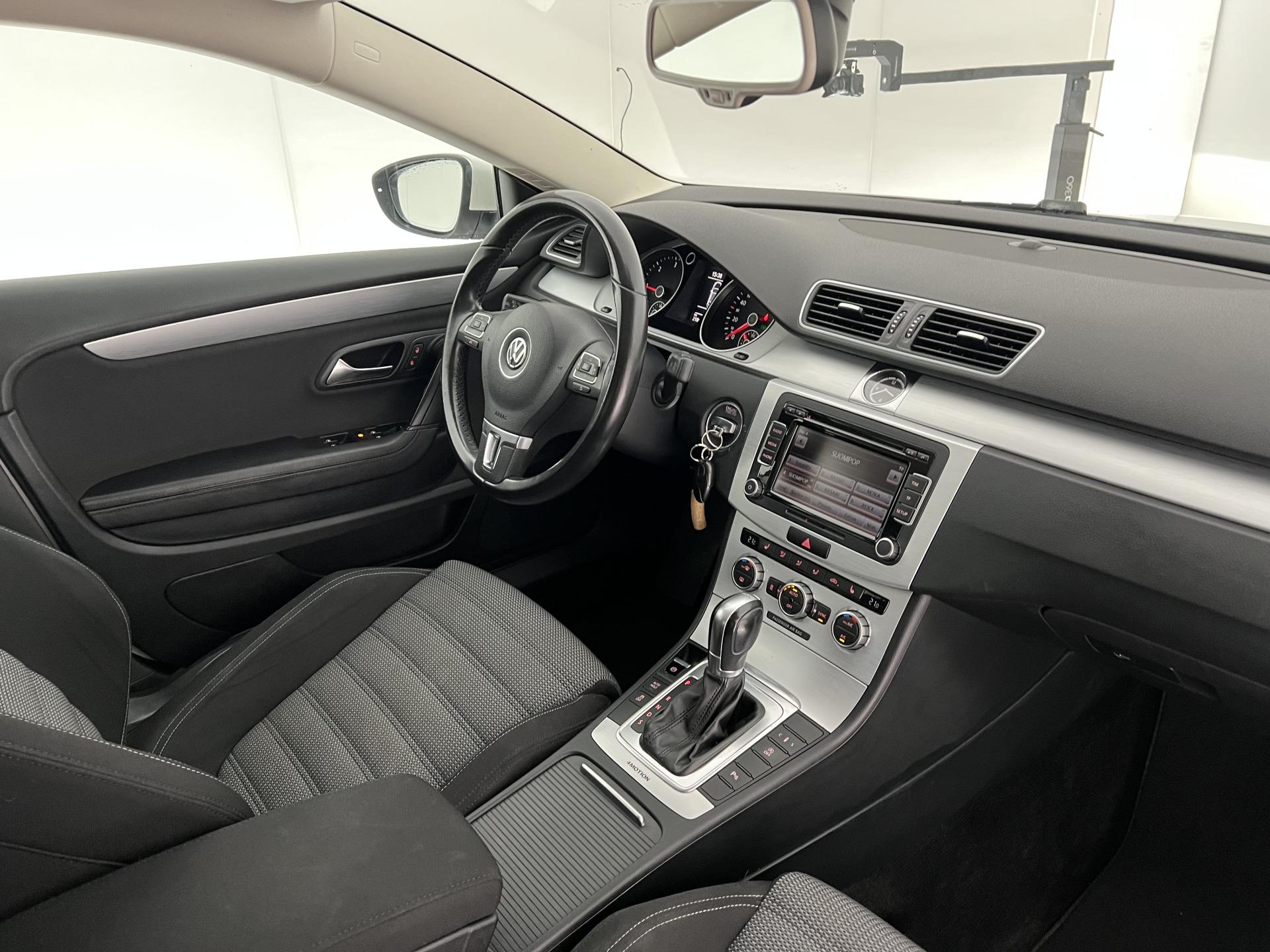 Volkswagen Passat CC 2,0 TDI 130 kW (177 hv) BlueMotion Technology 4MOTION DSG-automaatti ** Webasto | Adapt.vak | Vetokoukku | P.kamera | full