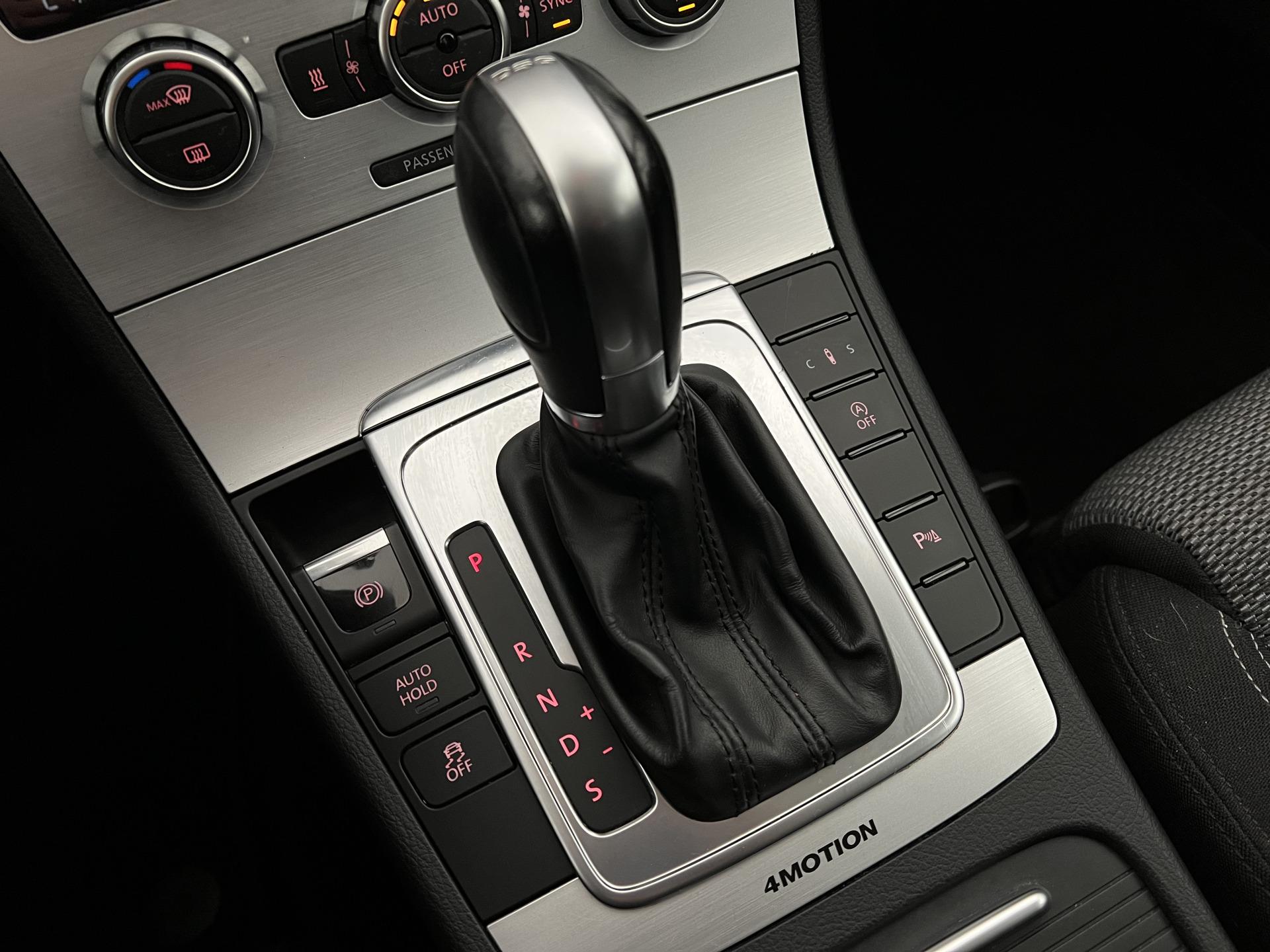 Volkswagen Passat CC 2,0 TDI 130 kW (177 hv) BlueMotion Technology 4MOTION DSG-automaatti ** Webasto | Adapt.vak | Vetokoukku | P.kamera | full