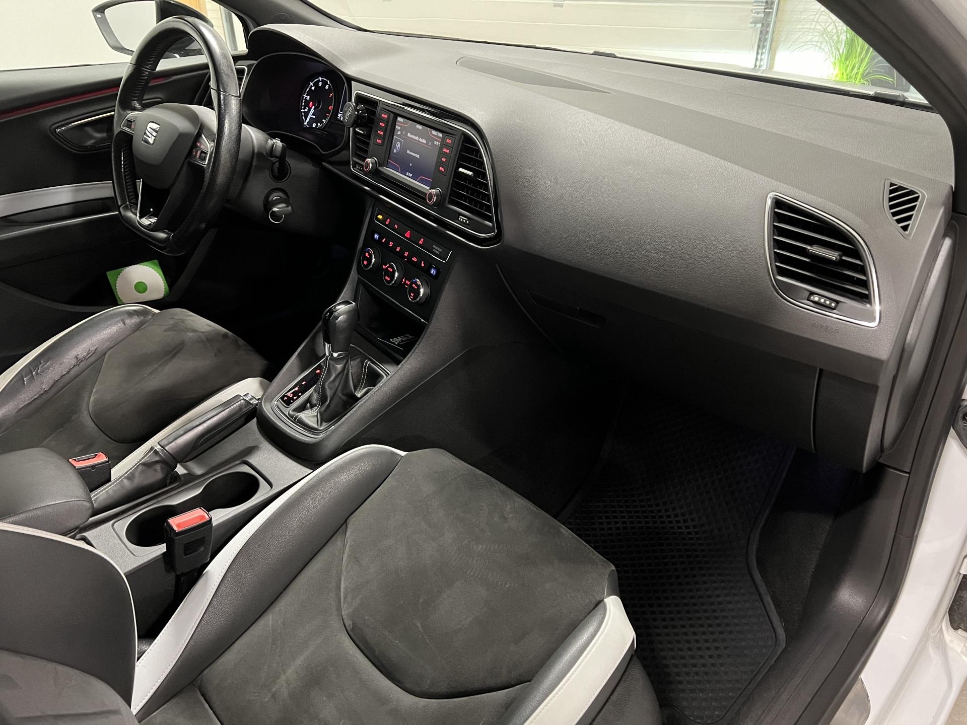 Seat Leon 2,0 TSI 280 Cupra DSG *3,99%* Adapt.Cruise | Tutkat | DCC | Xenon full