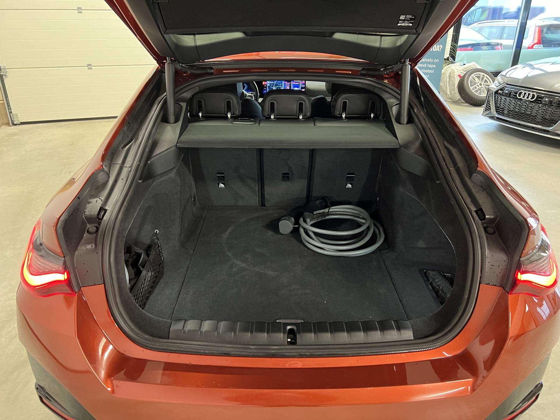 BMW i4 M50 Fully Charged ** Adapt.Cruise | 360 kamerat | S.kontti | Keyless | Sunset Orange full