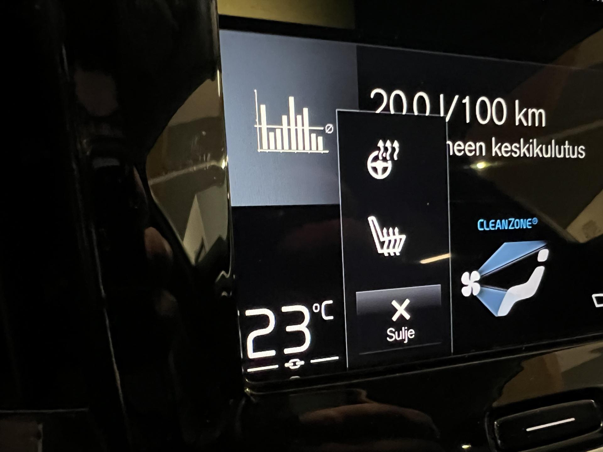 Volvo V90 D4 Business Inscription aut ** Navi | Pilot Assist | Koukku | Kamera | Adapt.LED | Keyless | VOC full