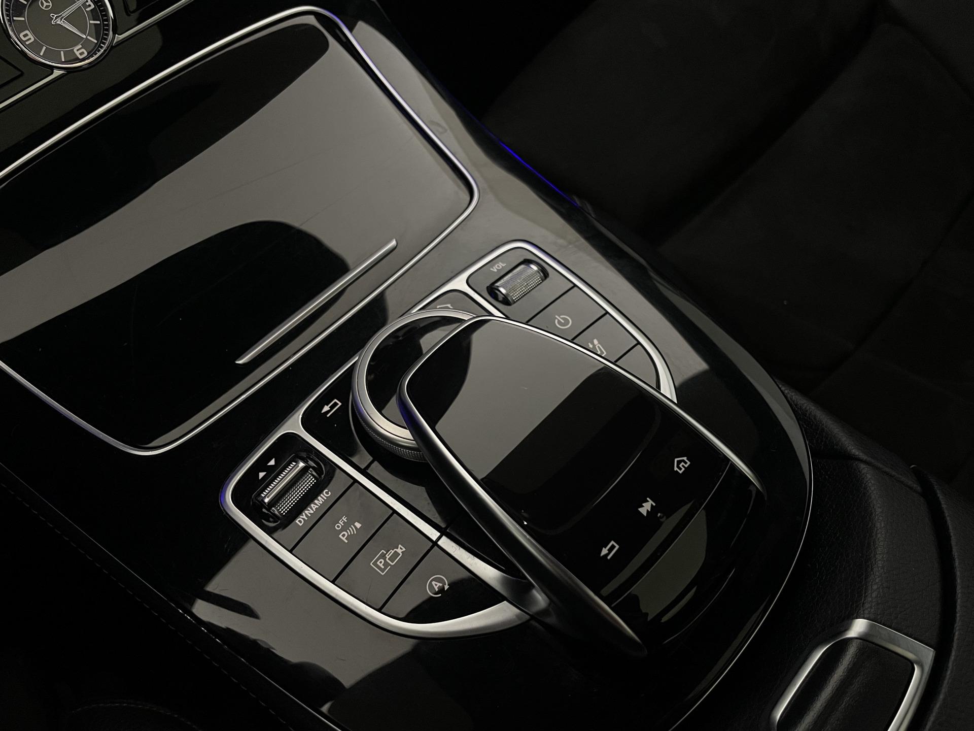 Mercedes-Benz e 400 4Matic T A Premium Business AMG ** 3,99% rahoitus | Burmester | Panorama | Widescreen | P.kamera | full