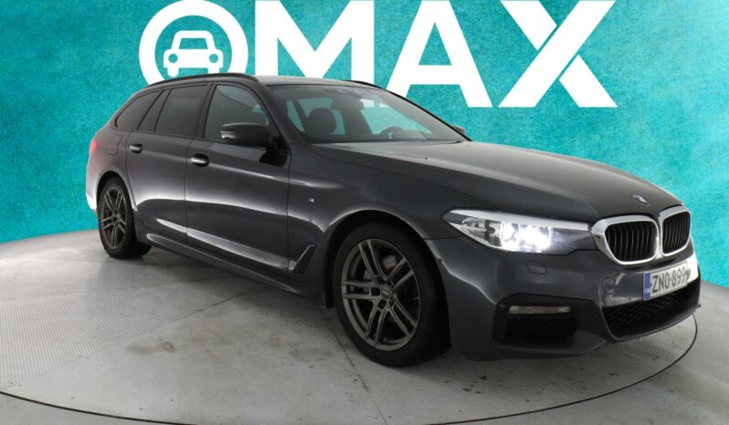BMW 520 G31 Touring 520d A xDrive Business M-sport ** Vakkari | Panorama | Vetokoukku | P.kamera | Huollettu 03/2024 | 2x alut