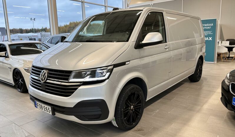 Volkswagen Transporter Pitkä 2,0 TDI 110 kW DSG (alv väh kelp) **Kauko webasto / LED / Vakkari / Tutkat / apple car play jne